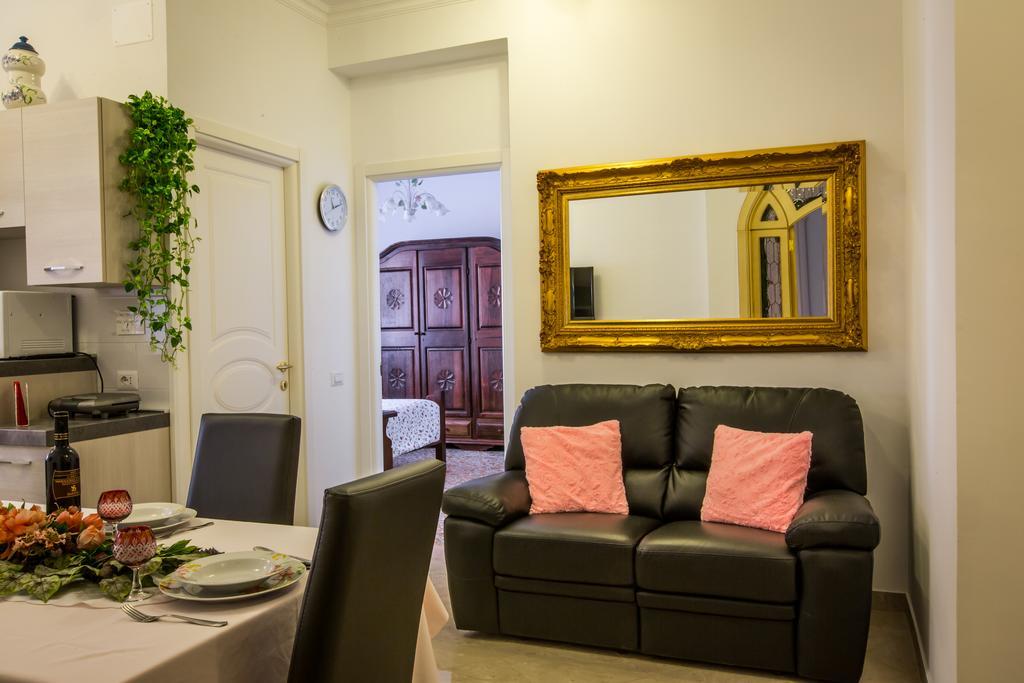 La Primavera Holidayhouse Best Place For Jubilee 2024-2026 מראה חיצוני תמונה